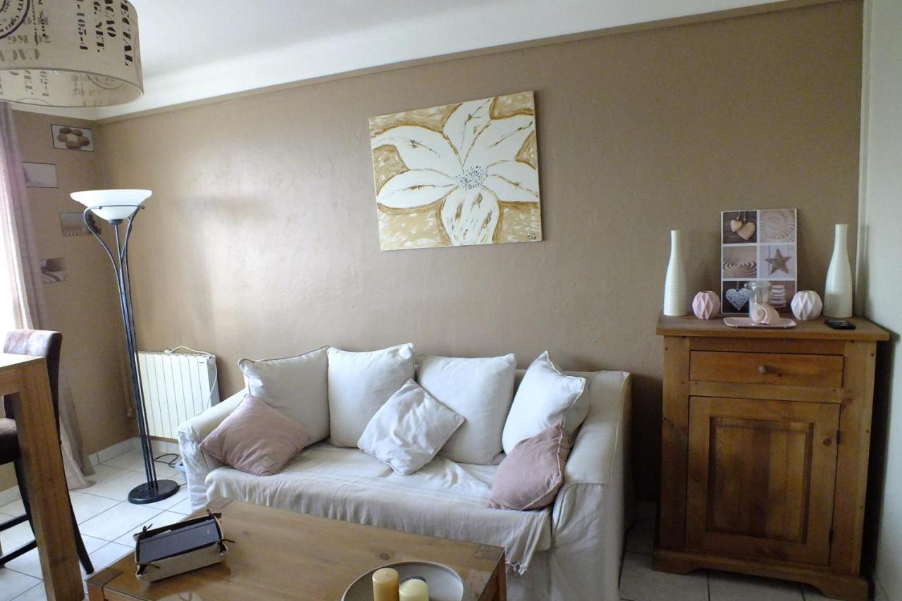 Appartement F3 Avec Parking Le Dauphin