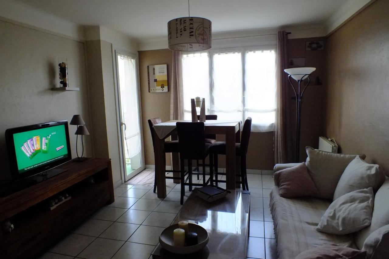 Appartement F3 Avec Parking Le Dauphin